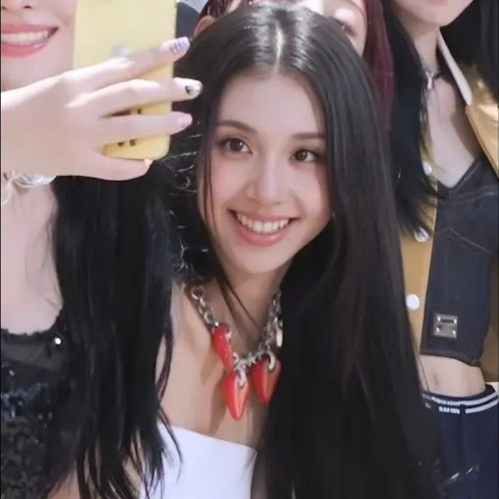 TWICE의 비하인드 컷