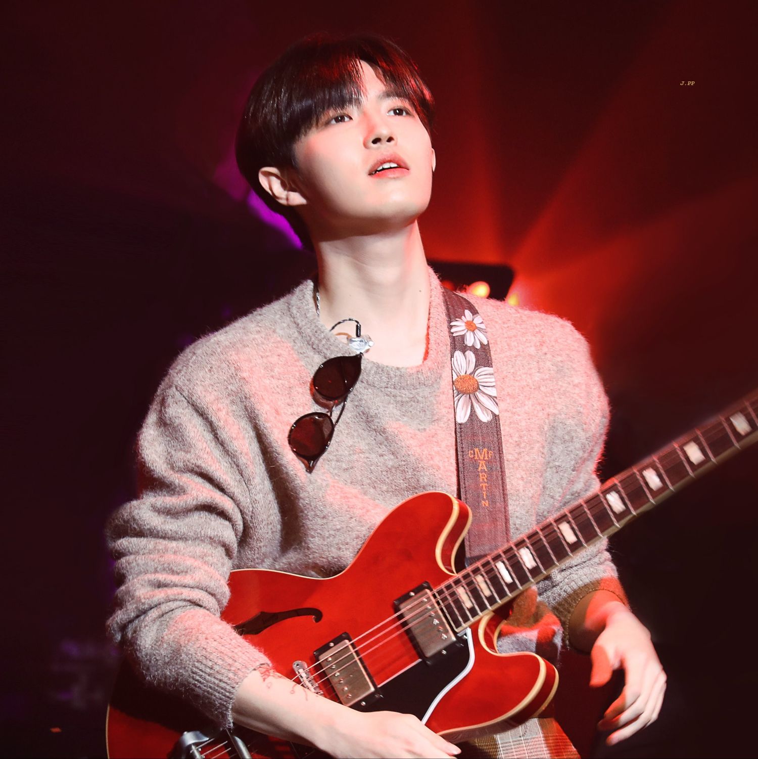 Potret di balik layar Kim Jaehwan