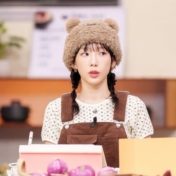 Foto terbaru Taeyeon (Girls' Generation)