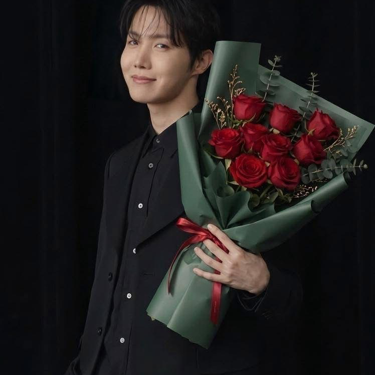 Momen yang diabadikan oleh penggemar j-hope (BTS)