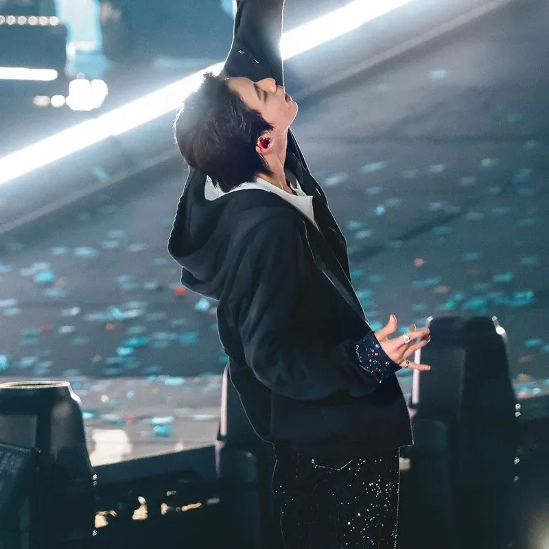 진 (방탄소년단)의 최신 사진