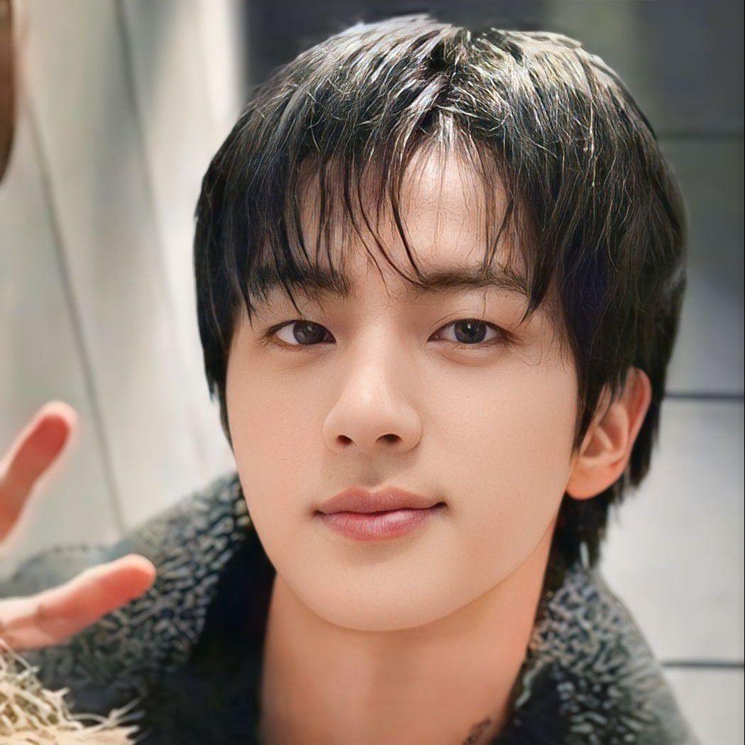 진 (방탄소년단)의 최신 사진