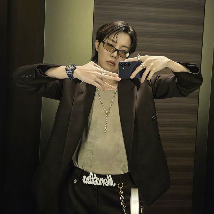 J-hope (防弹少年团)的幕后花絮