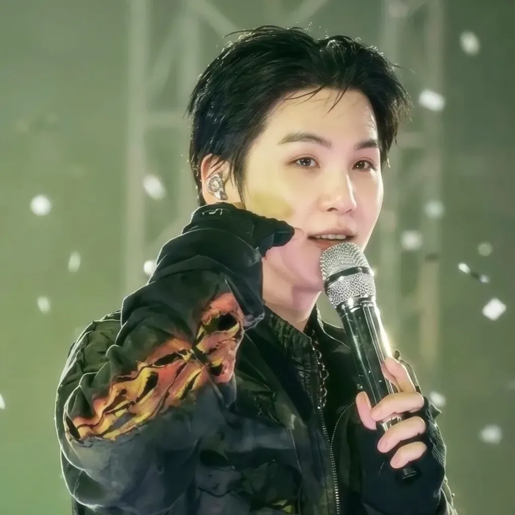 SUGA (防彈少年團)的幕後花絮