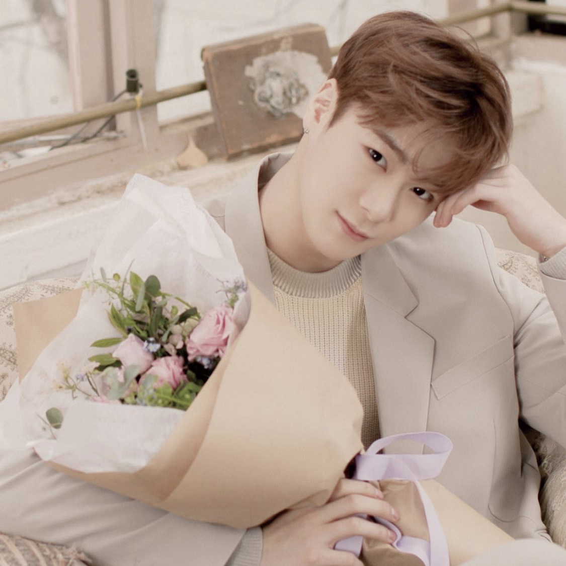 A moment captured by Moonbin (ASTRO)'s fan