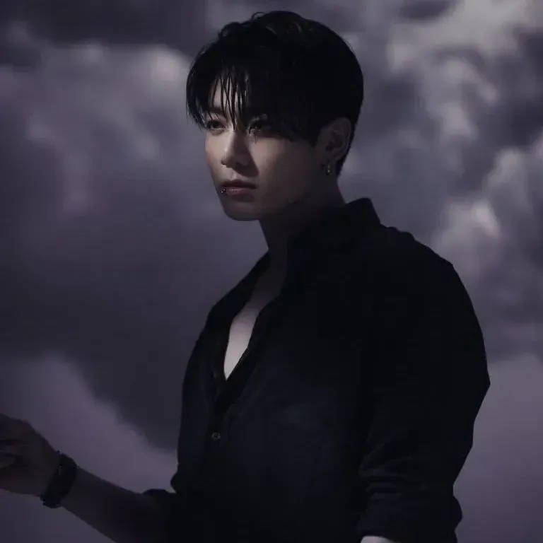 Latest photo of Jungkook (BTS)