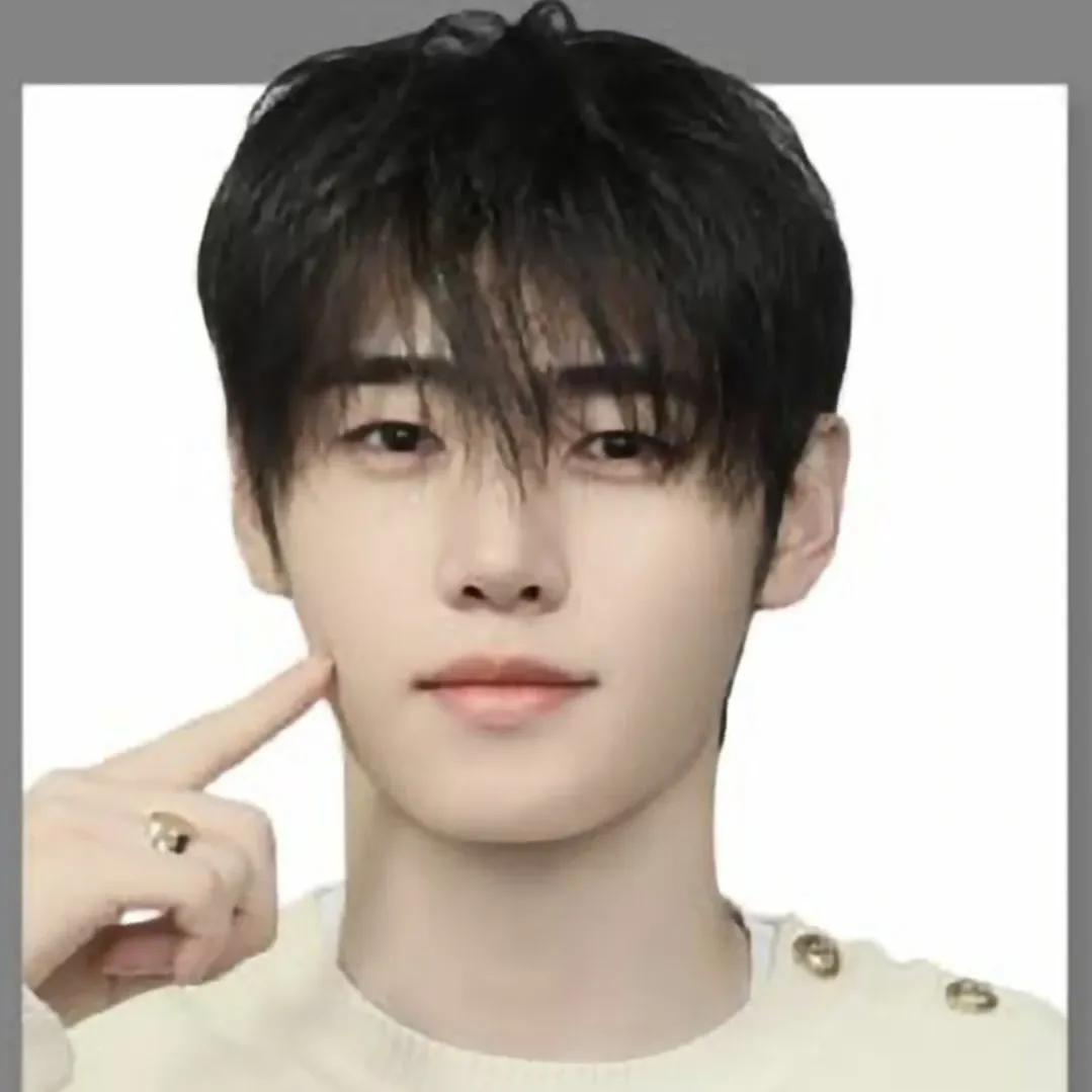성훈 (ENHYPEN)의 최신 사진