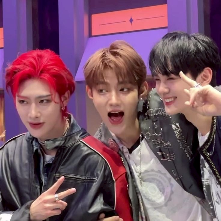 A moment captured by Ricky (ZEROBASEONE)'s fan