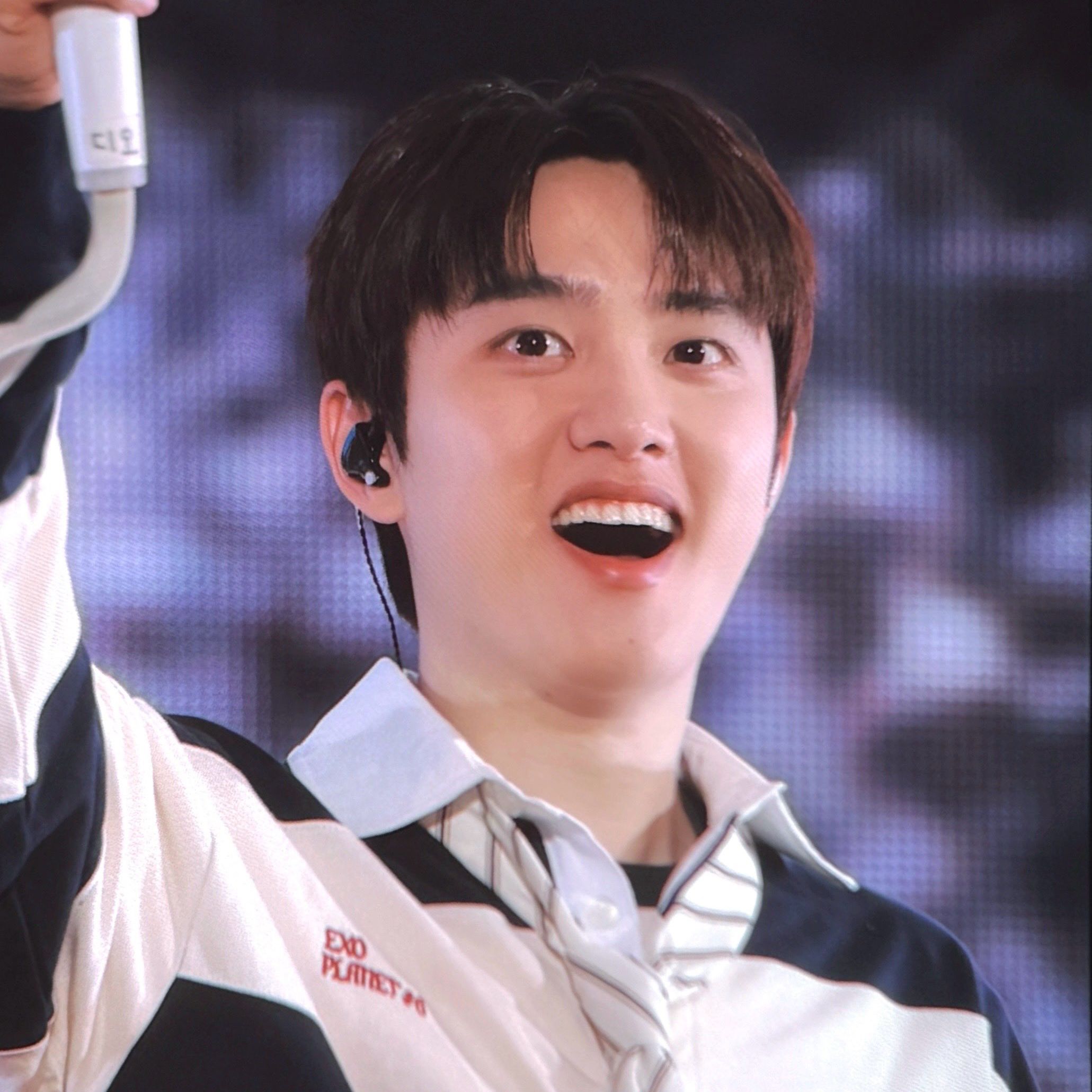 Momen yang diabadikan oleh penggemar D.O. (EXO)