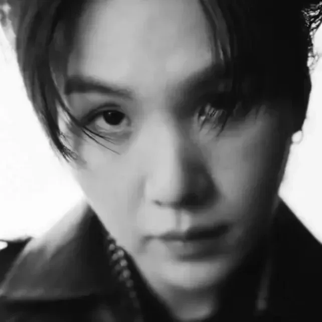 Behind-the-scenes cut of SUGA (BTS)