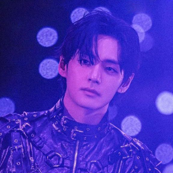 V (BTS)の最新写真