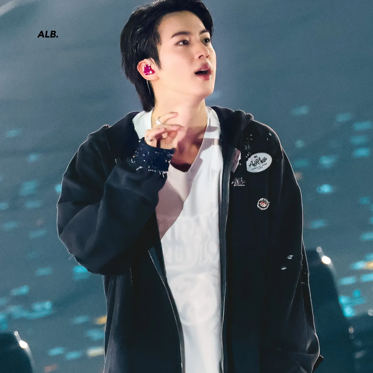 Foto terbaru Jin (BTS)