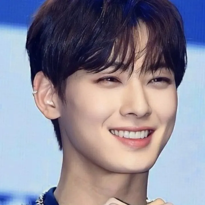 ASTRO的最新照片