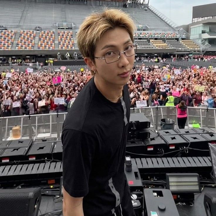 RM (防弹少年团)的幕后花絮