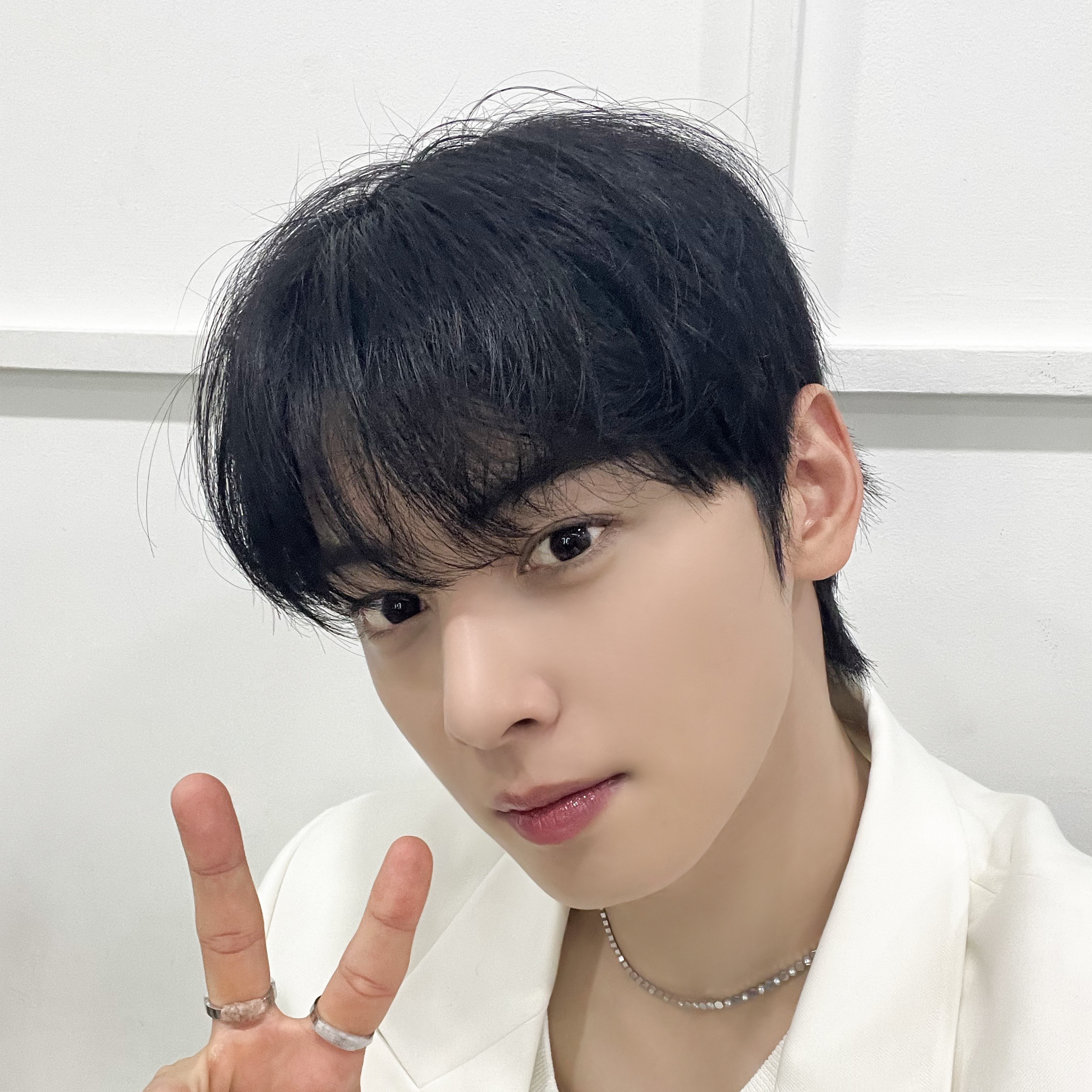 아스트로의 최신 사진