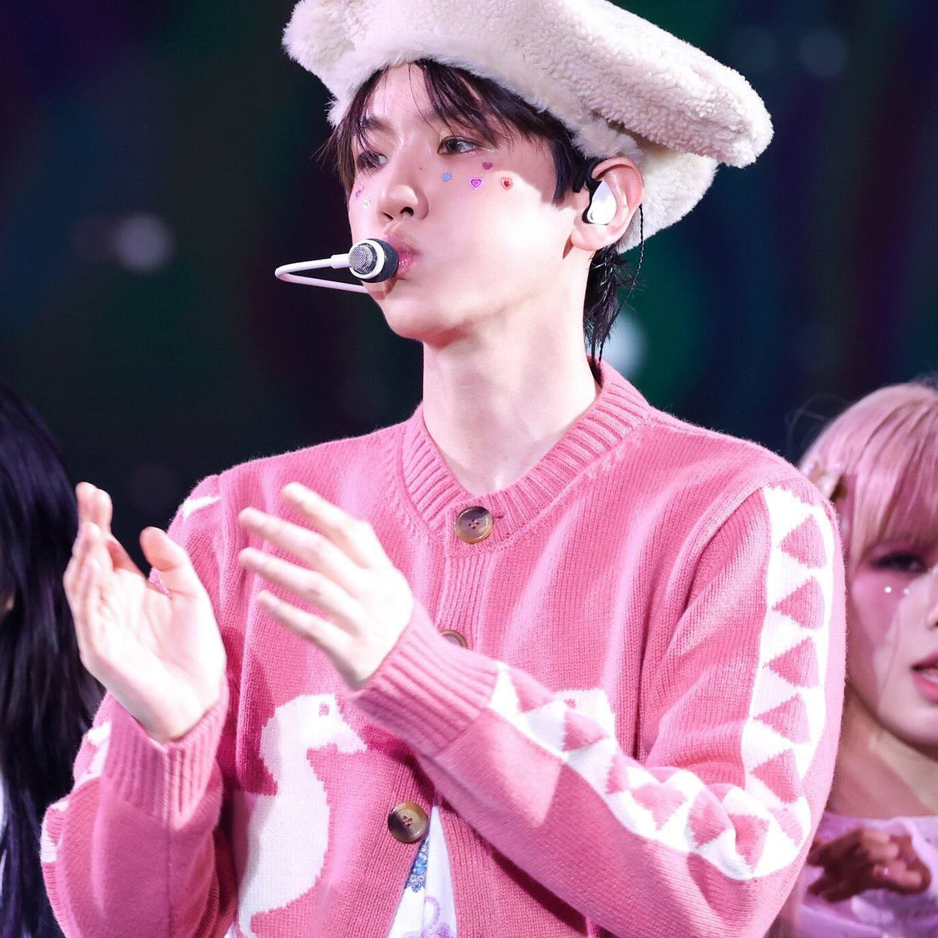 伯賢 (EXO)的幕後花絮