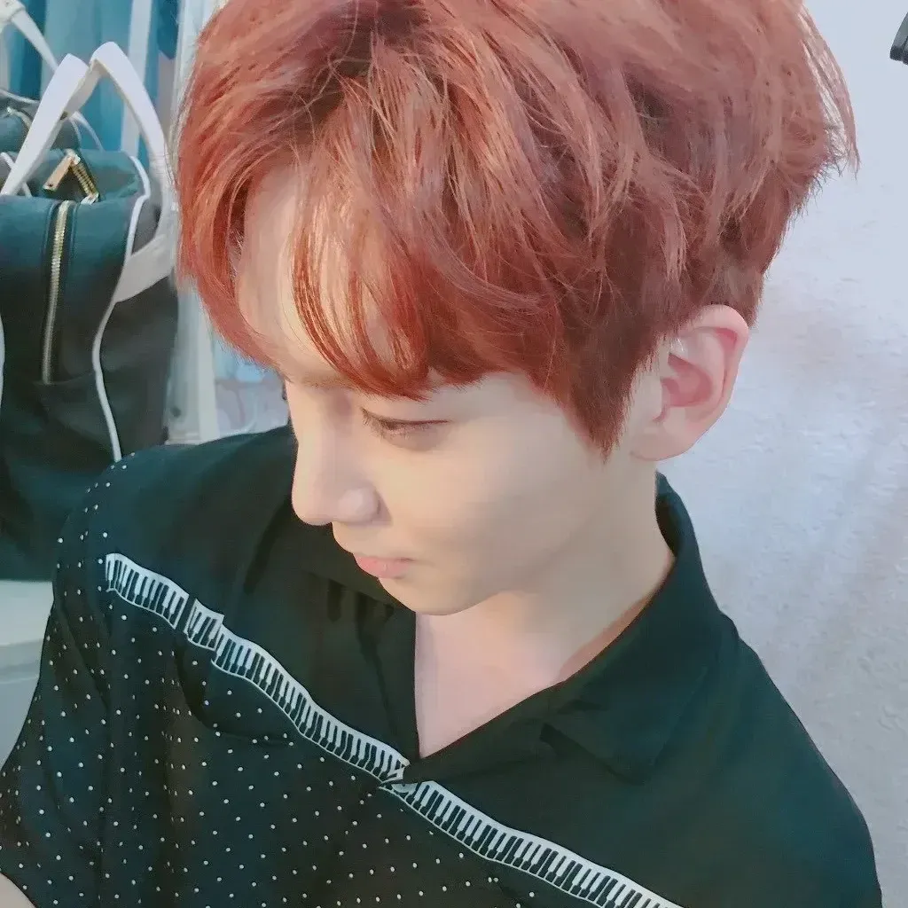 Behind-the-scenes cut of Shinwon (PENTAGON)