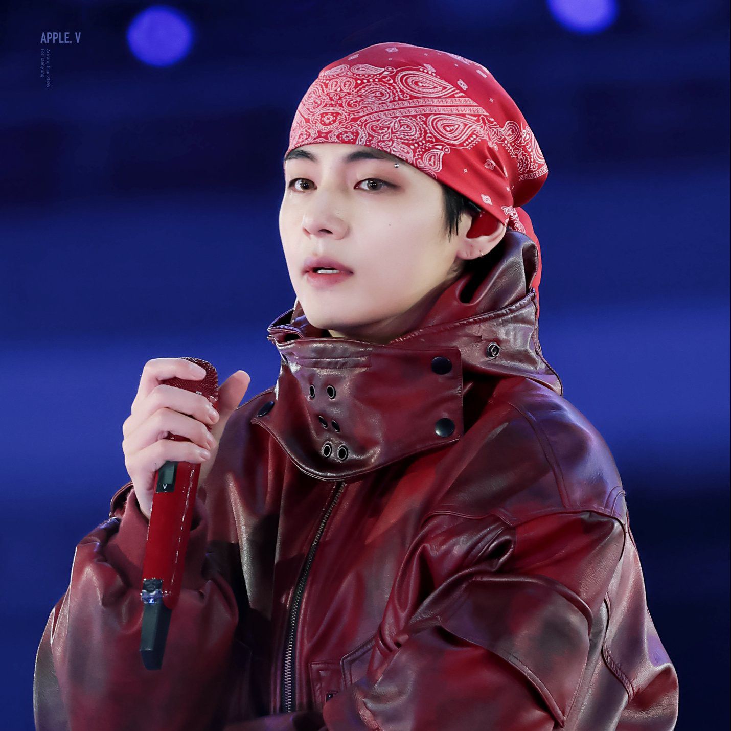 Foto aktivitas terbaru V (BTS)