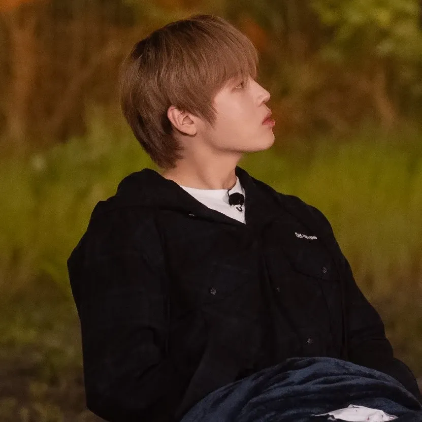 Recent activity shot of Ha Sungwoon