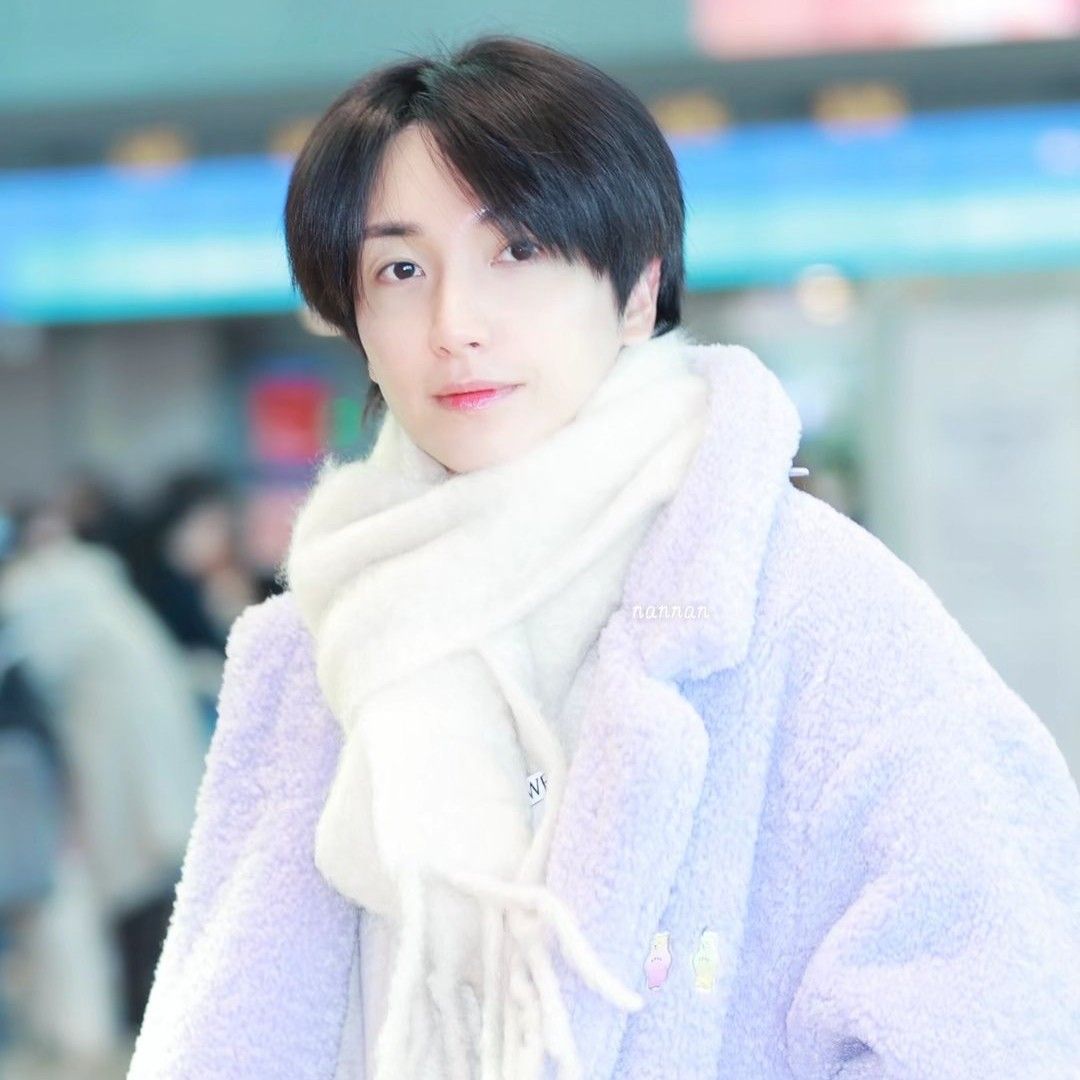 Recent activity shot of Leeteuk (Super Junior)