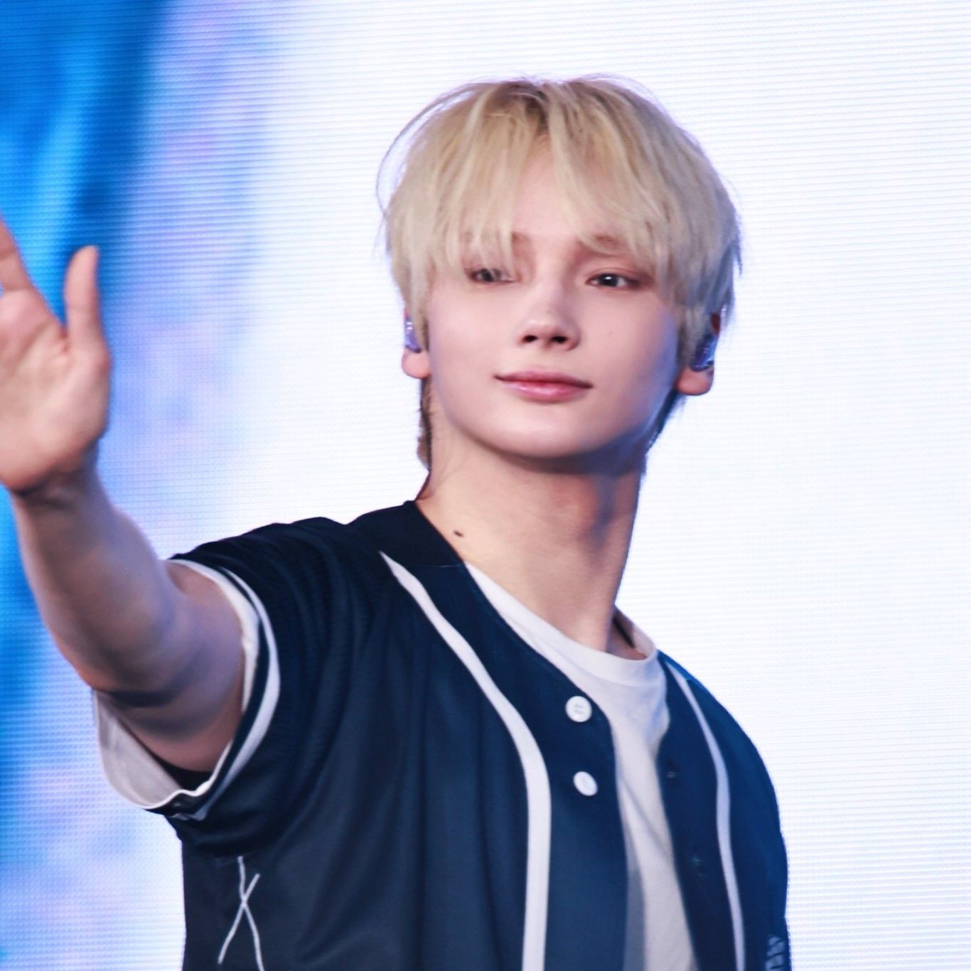 Foto terbaru HueningKai (TOMORROW X TOGETHER)