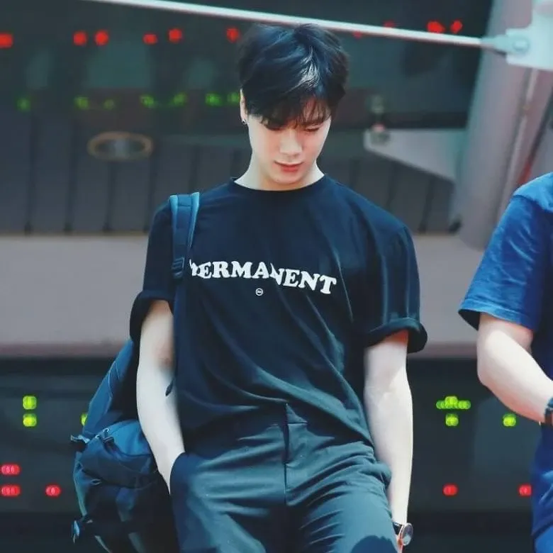 Latest photo of Moonbin (ASTRO)