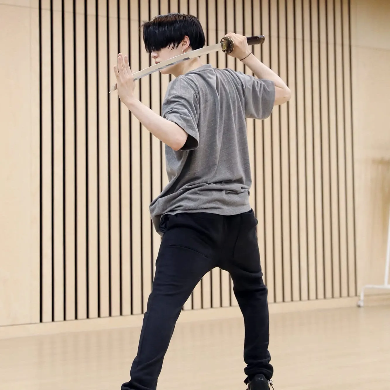 Potret di balik layar SUGA (BTS)