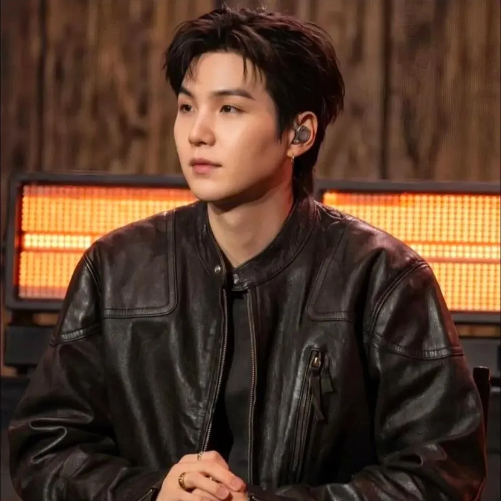 슈가 (방탄소년단)의 최신 사진