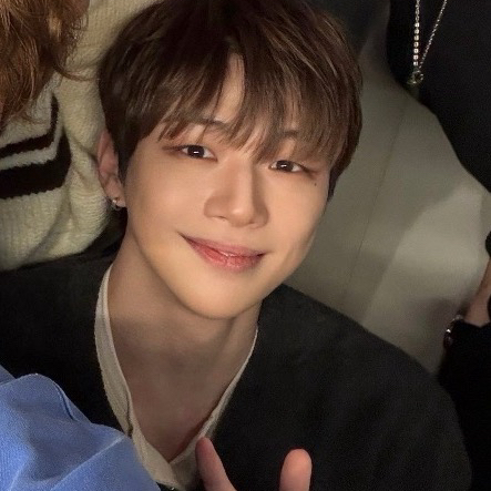 강다니엘의 최신 사진