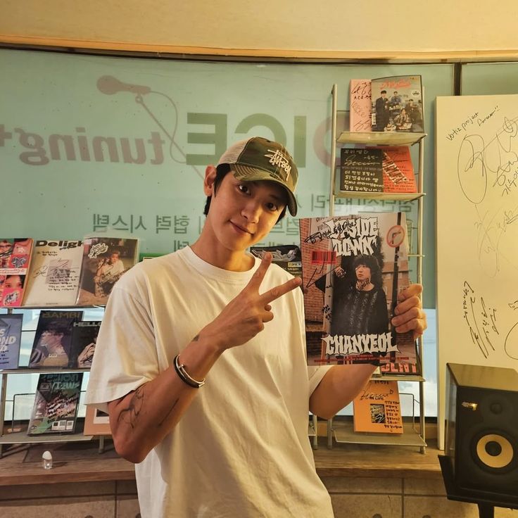 Behind-the-scenes cut of EXO