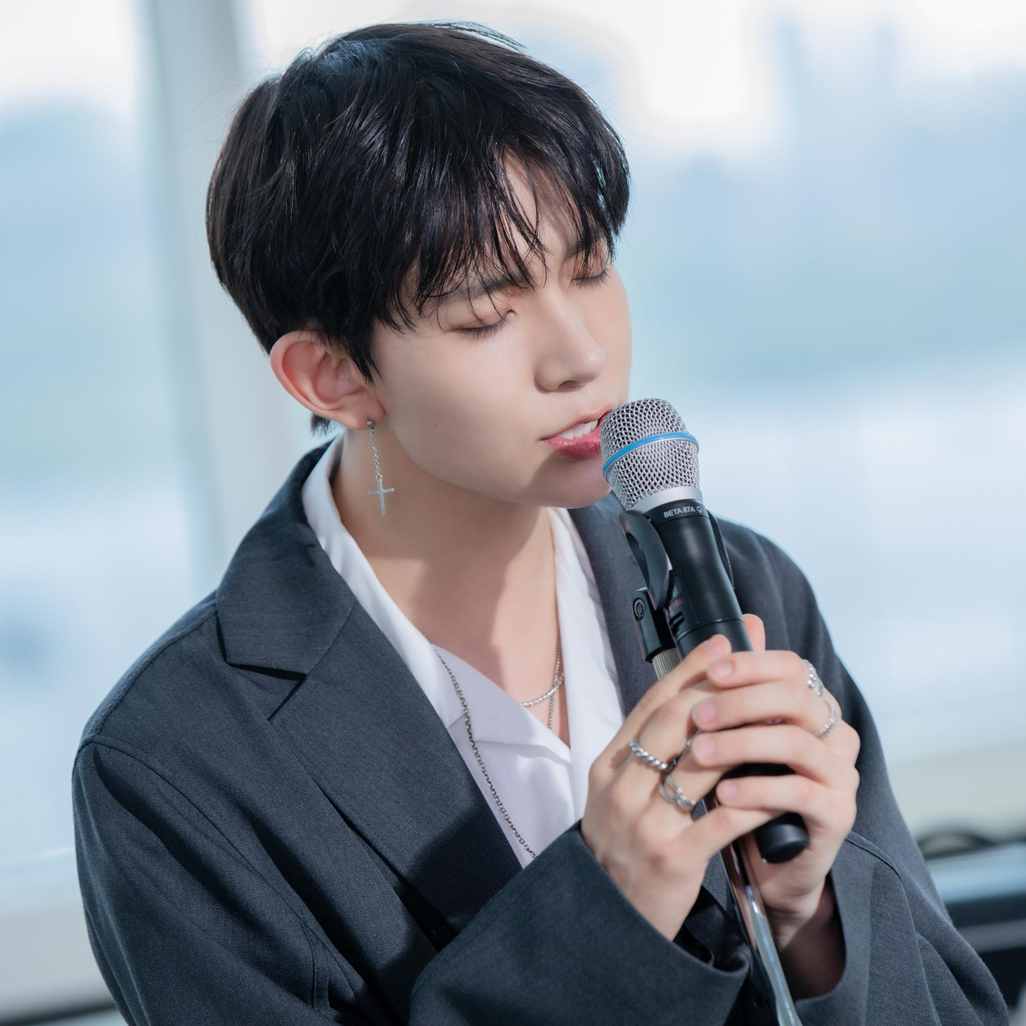 희승의 최신 사진