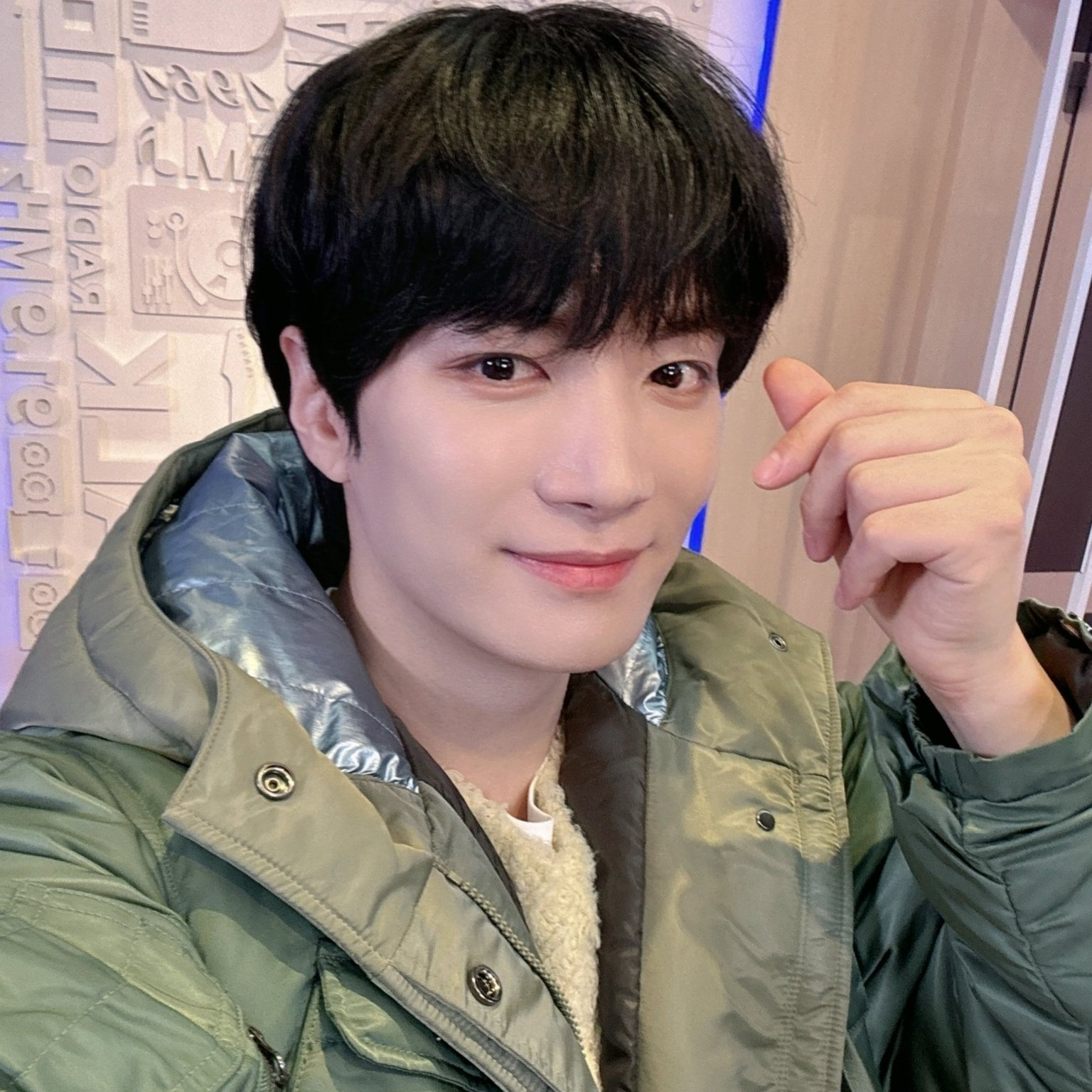 A moment captured by Kim Jonghyeon's fan