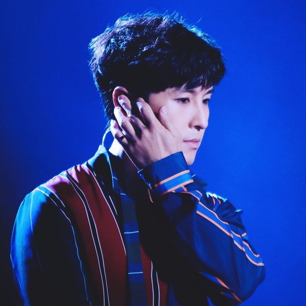 Foto profil Kim Dongwan (SHINHWA) terpopuler hasil voting