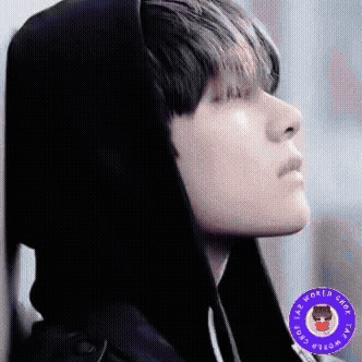 Foto terbaru V (BTS)