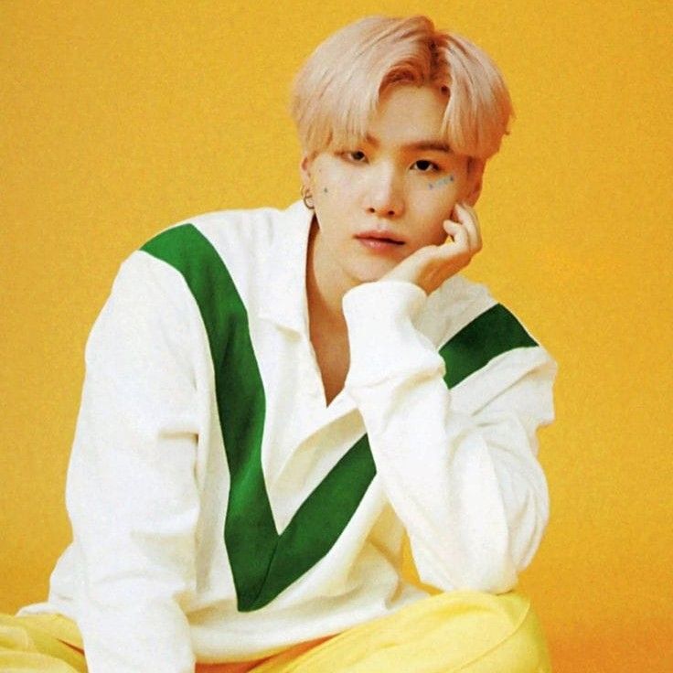 슈가 (방탄소년단) 최근 활동샷