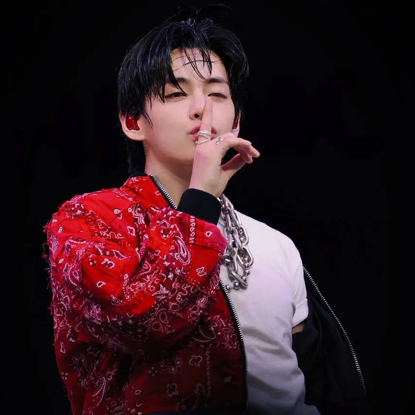 Recent activity shot of V (BTS)