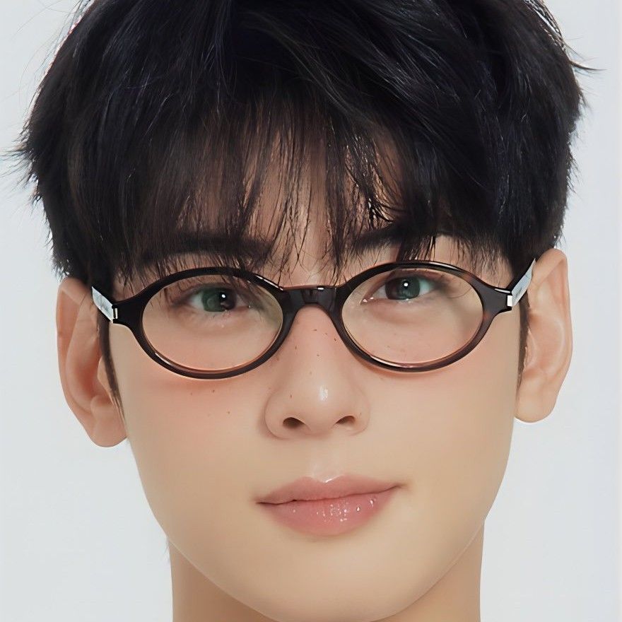 A moment captured by Eunwoo (ASTRO)'s fan