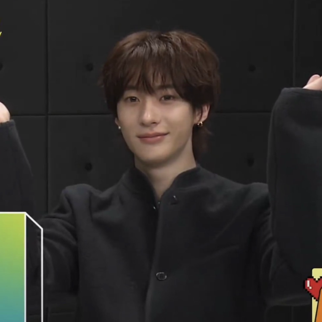 Foto aktivitas terbaru Anton (RIIZE)