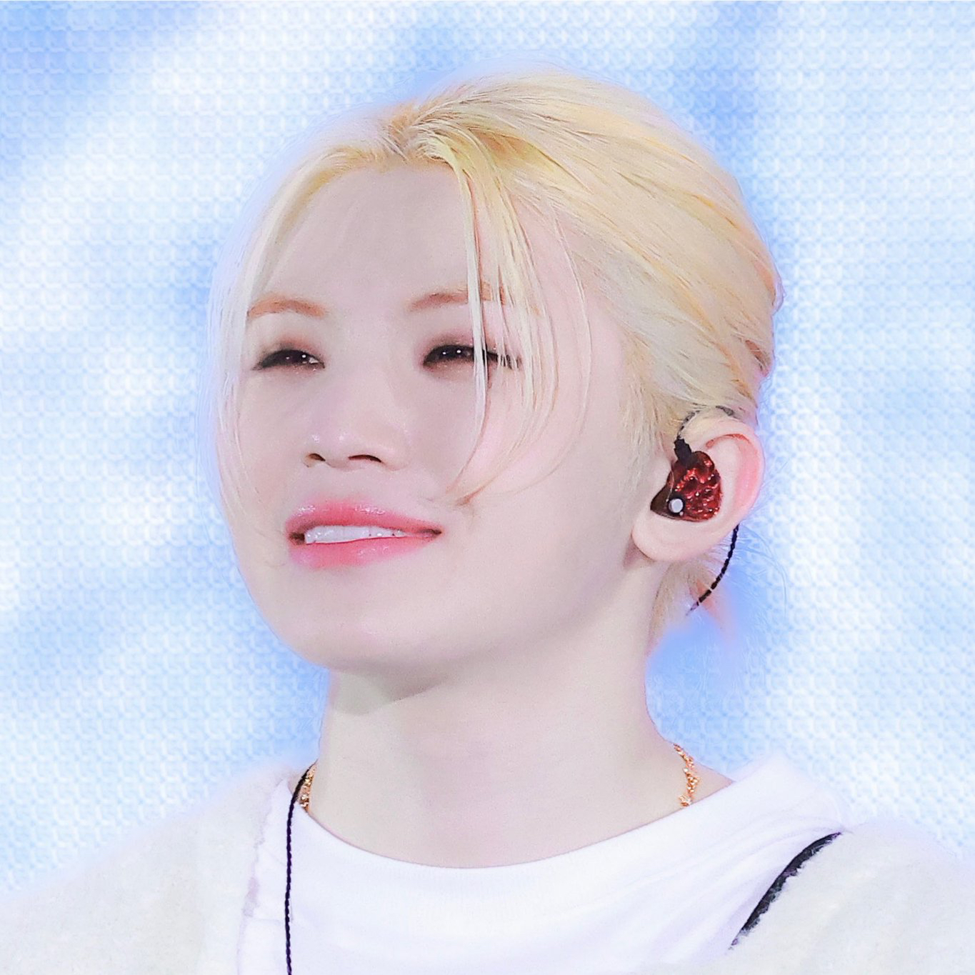 Latest photo of Woozi (SEVENTEEN)