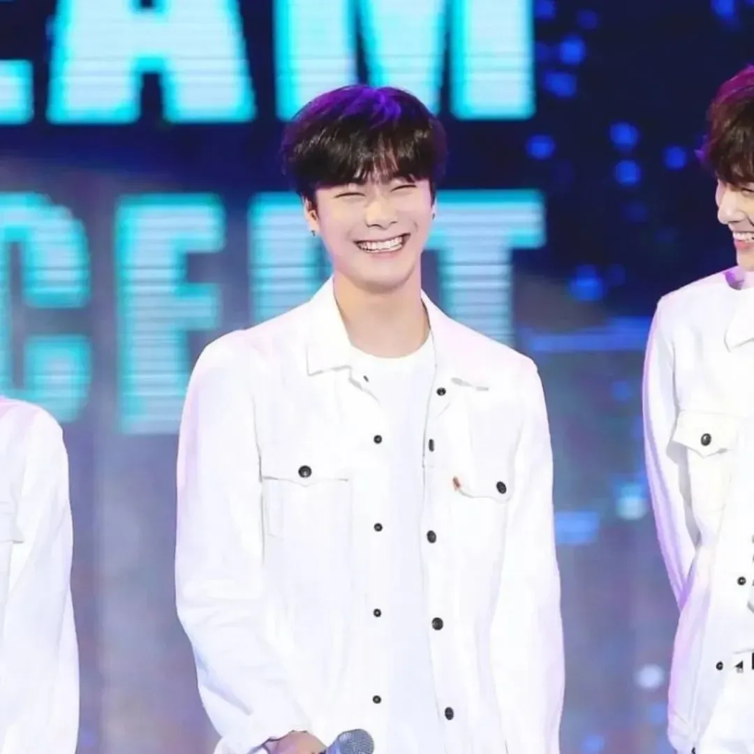 Behind-the-scenes cut of Moonbin (ASTRO)