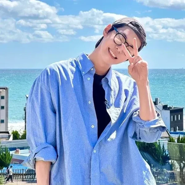 Popular profile image of Doyoung (NCT 127) selected by votes