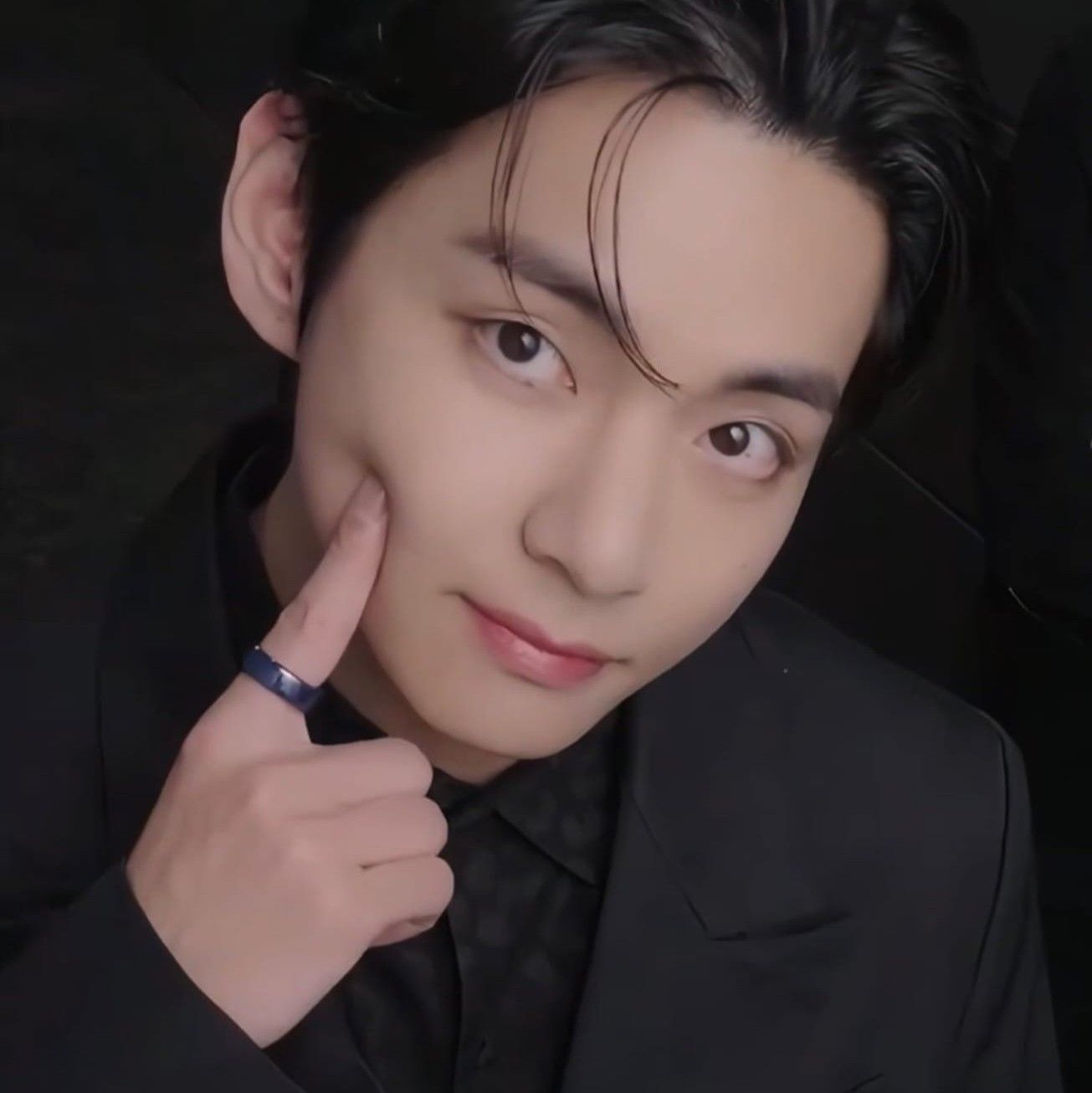 Recent activity shot of V (BTS)