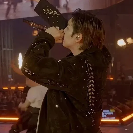 슈가 (방탄소년단) 최근 활동샷