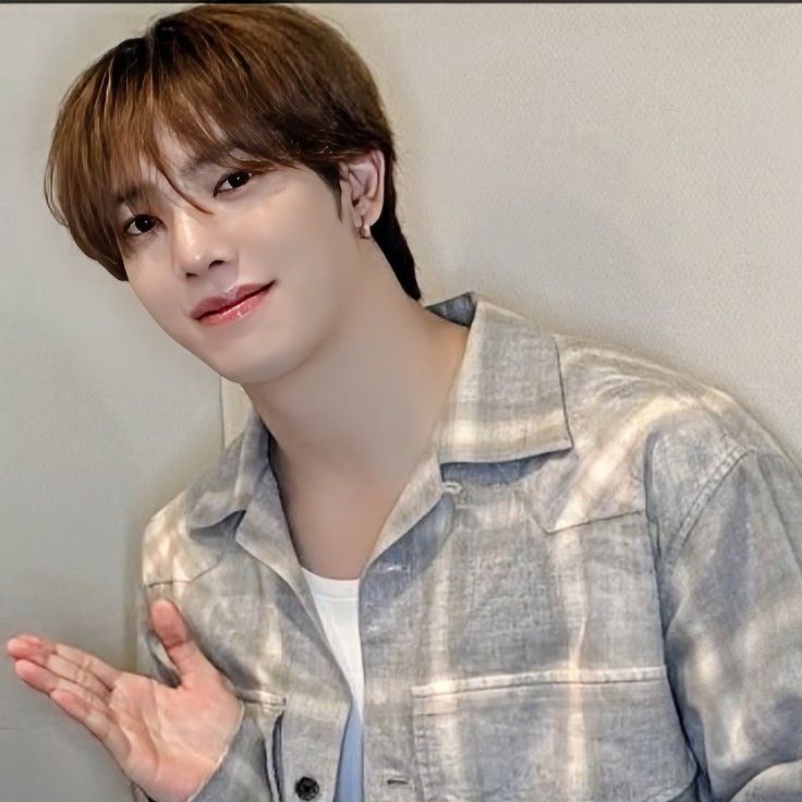 カズタ (n.SSign)の最近の活動写真