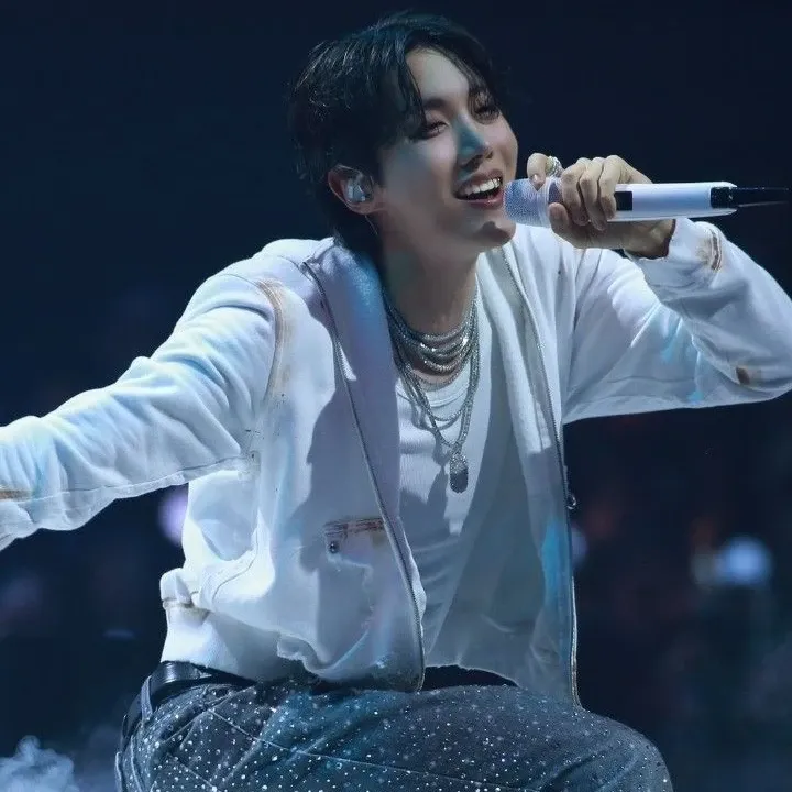 Potret di balik layar j-hope (BTS)
