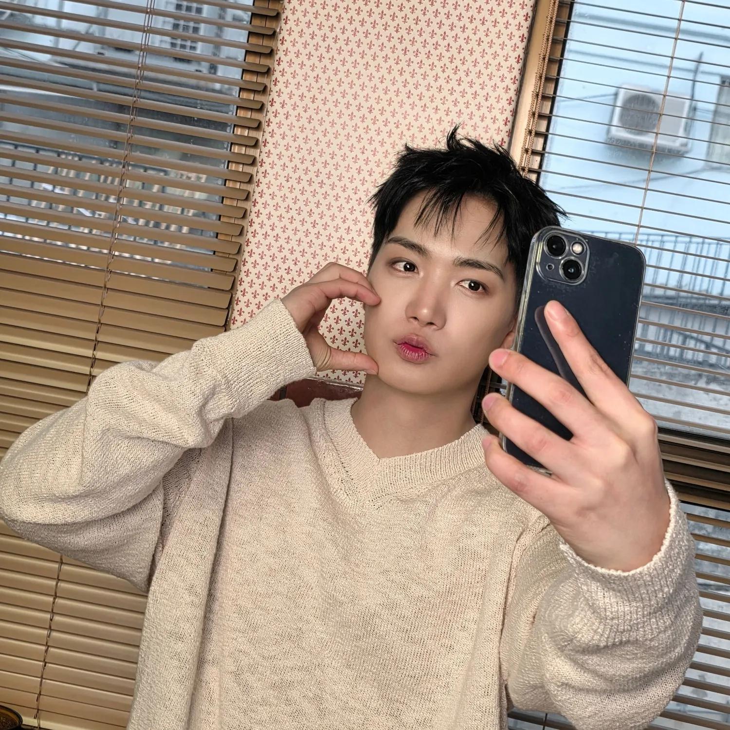 Latest photo of Kim Jonghyeon