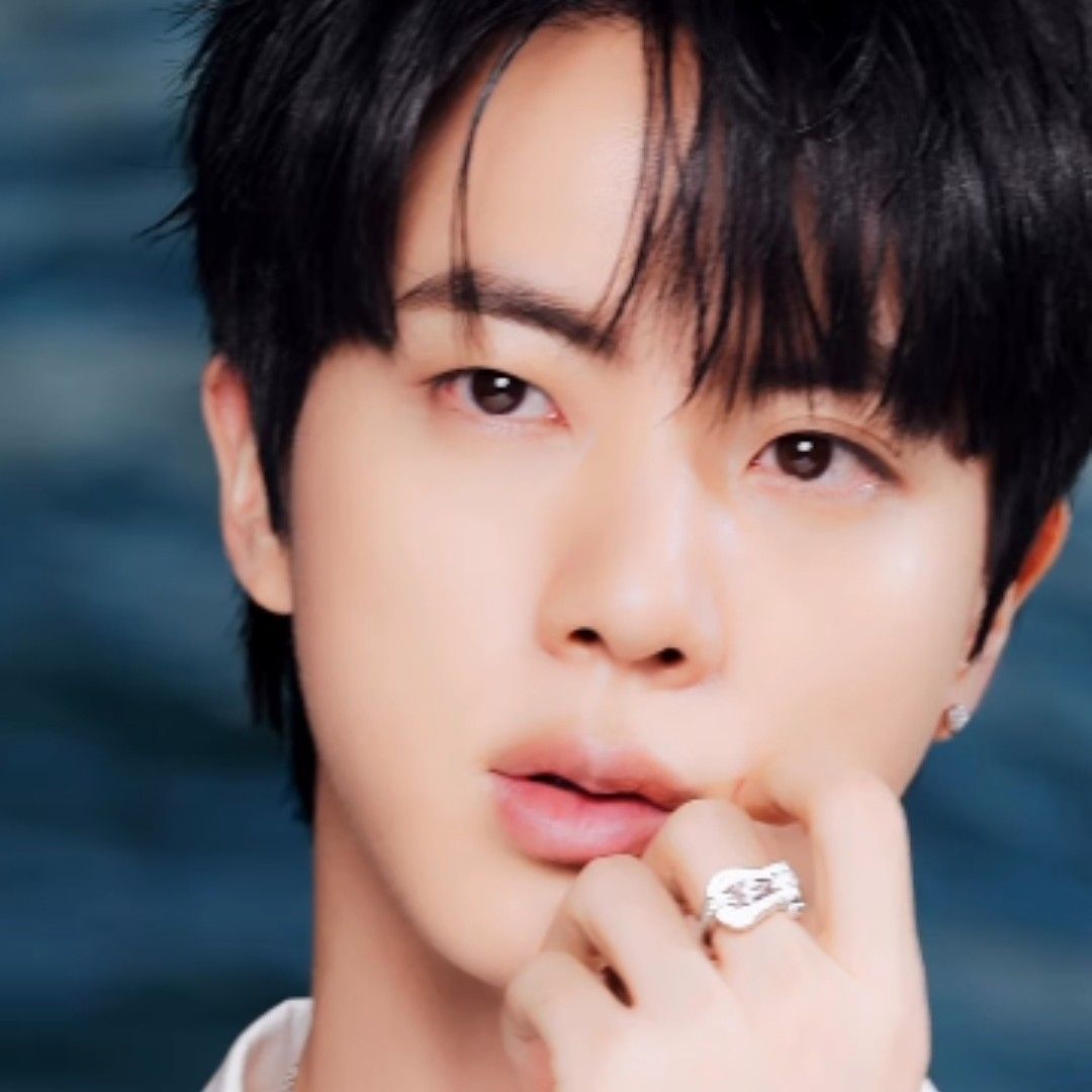 Jin (防彈少年團)的最新活動照片