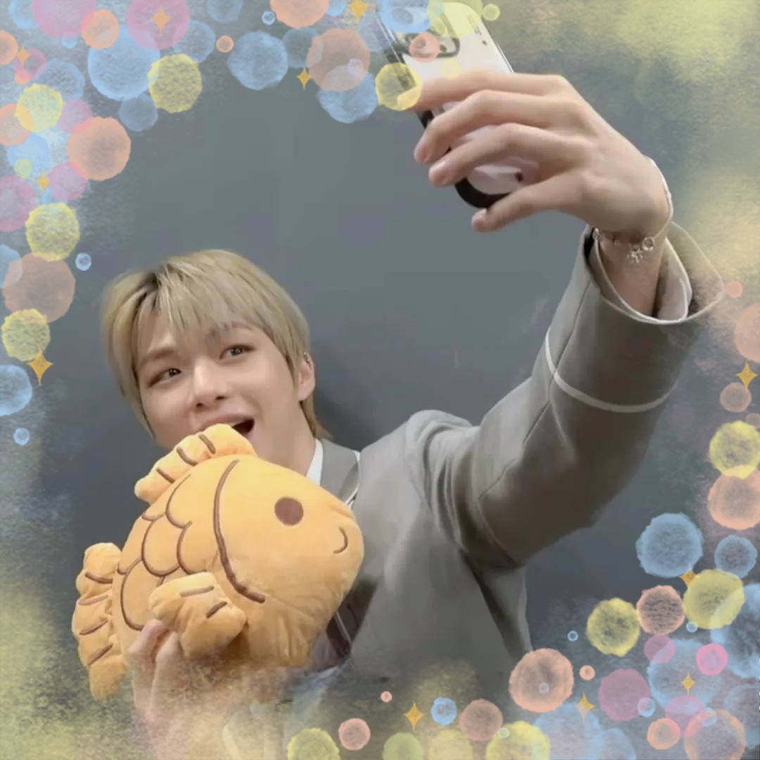 Foto aktivitas terbaru Kang Daniel