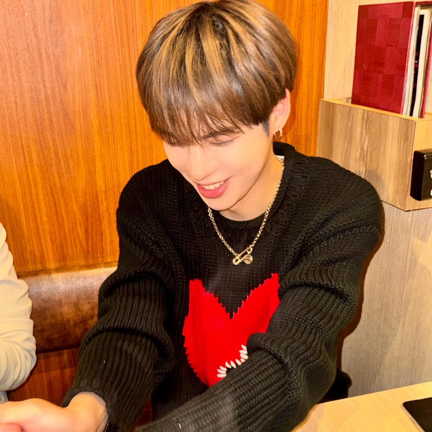 A moment captured by BX (CIX)'s fan