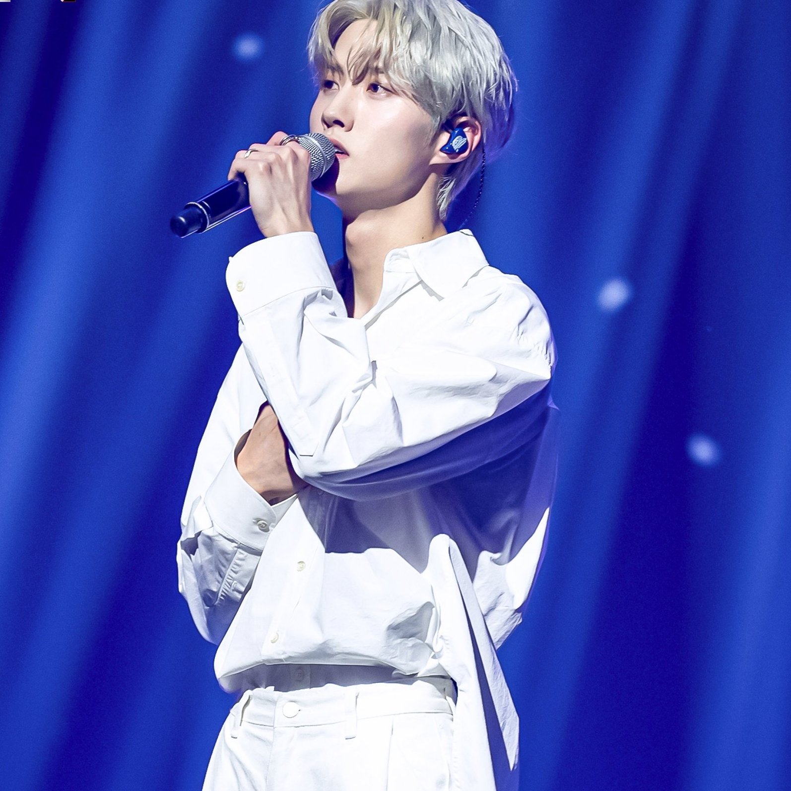 A moment captured by Yeoone (PENTAGON)'s fan